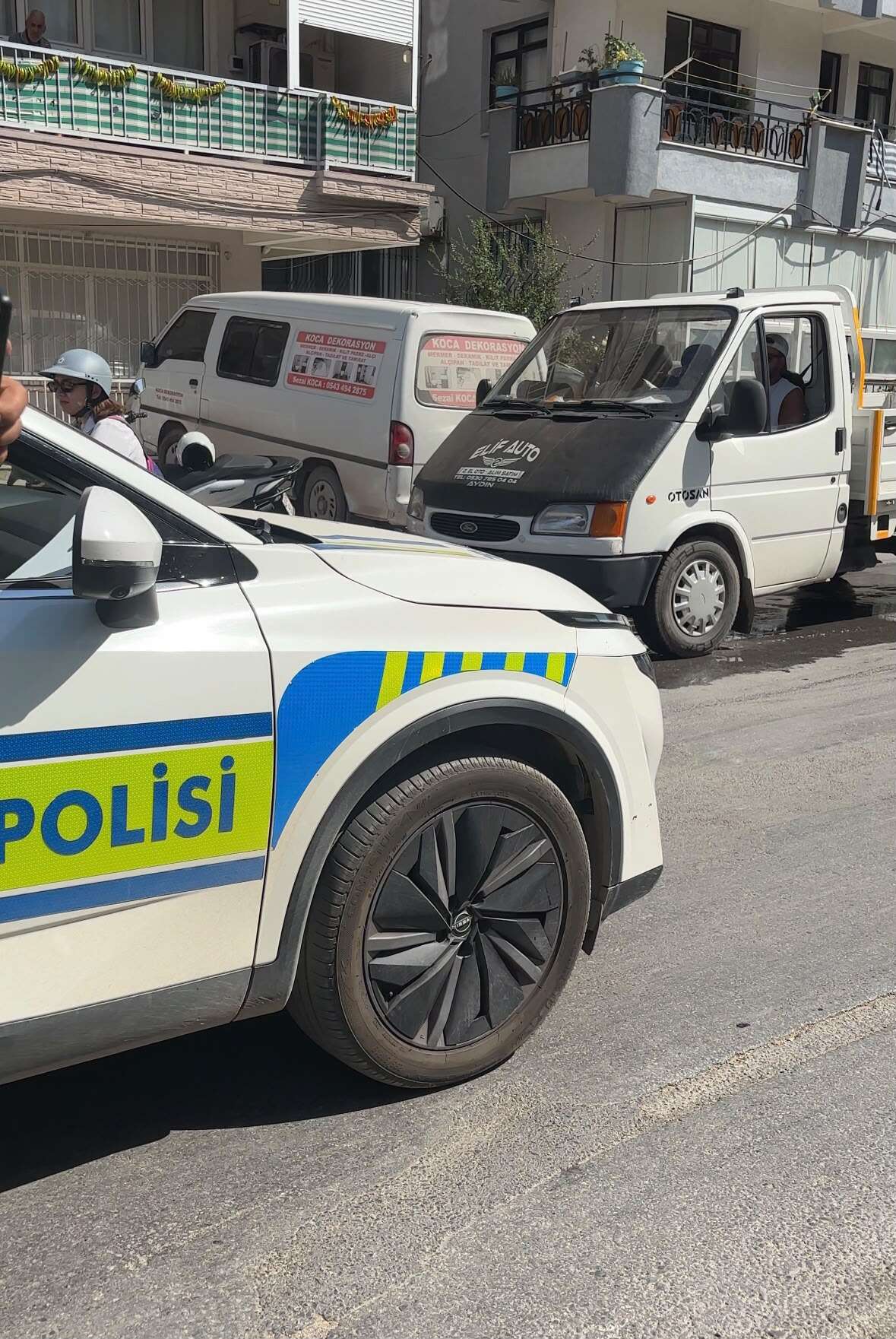 Muğla'da İlginç Kaza, Motosiklete Çarptı, Olay Yerinden Kaçtı 1